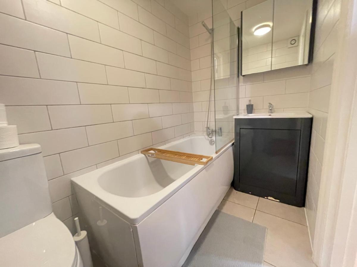 לונדון Cozy 1 Bed Apartment In Hackney מראה חיצוני תמונה